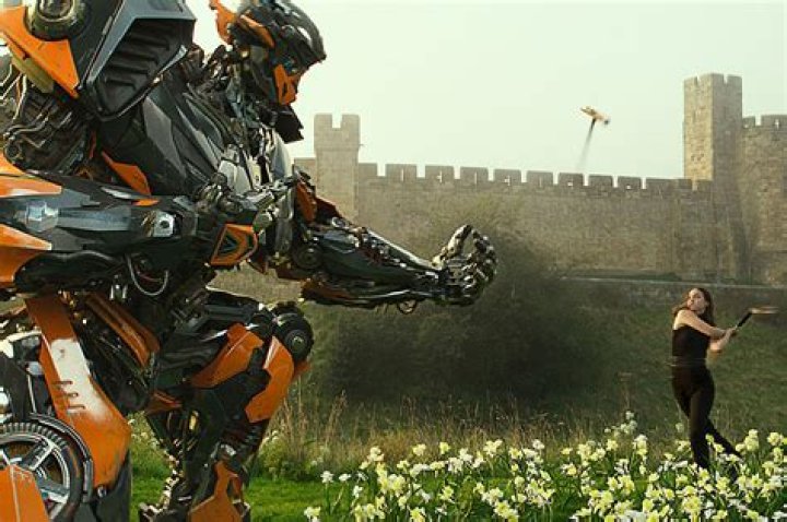 Transformers: The Last Knight Review